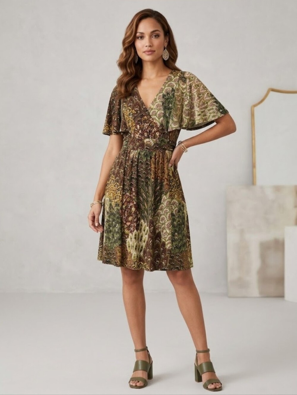 Women's Green Tropical Print Tie-Waist Dress